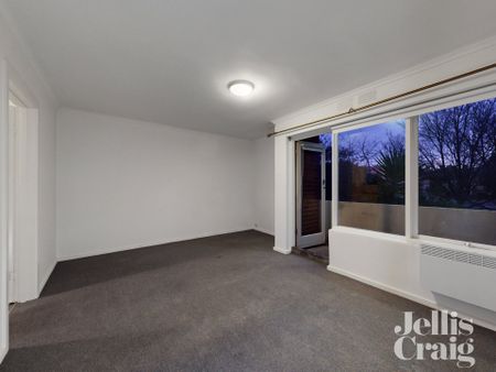 3/14 May Road, Toorak - Photo 3