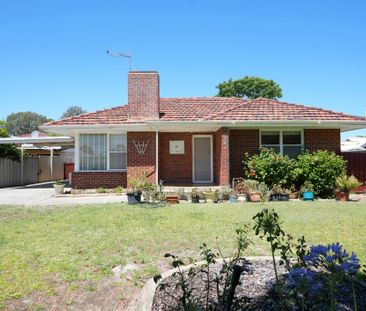 75 Hopkinson Way, Wilson WA 6107 - House For Rent | Domain - Photo 3