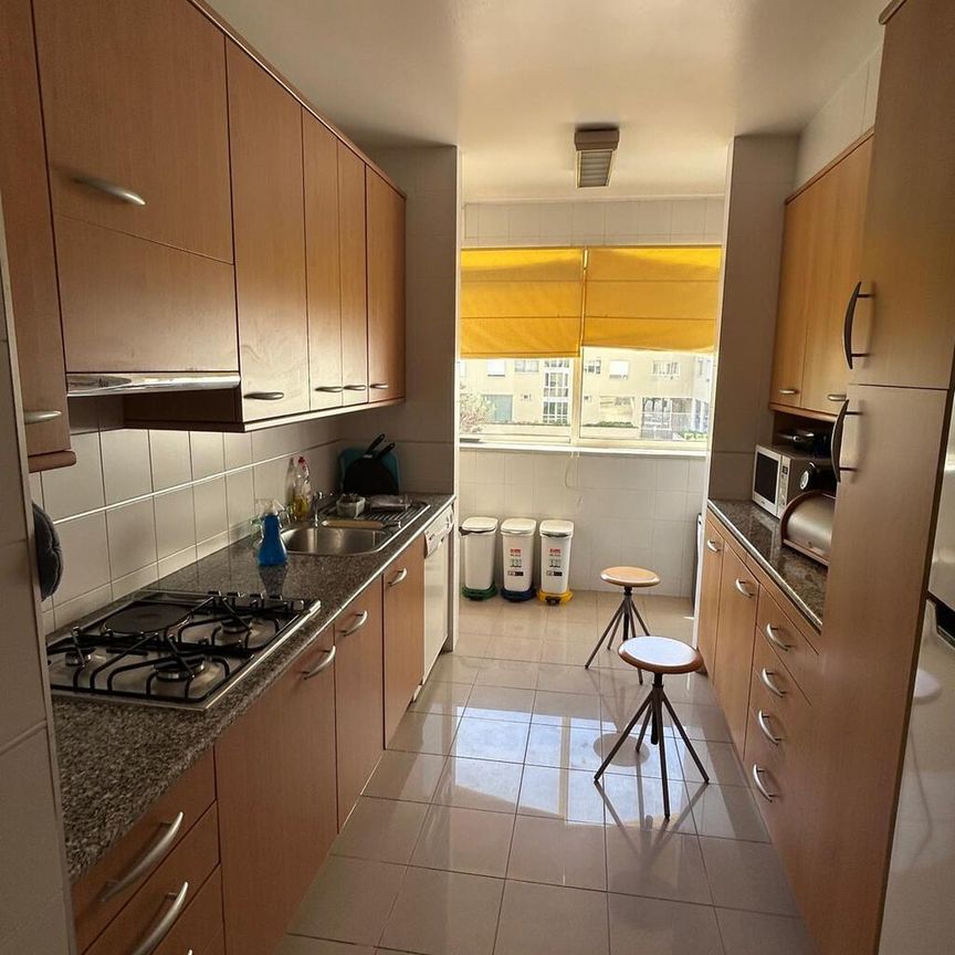 2 Bedroom Apartment with balcony, Parque das Nações, Lisboa - Photo 1