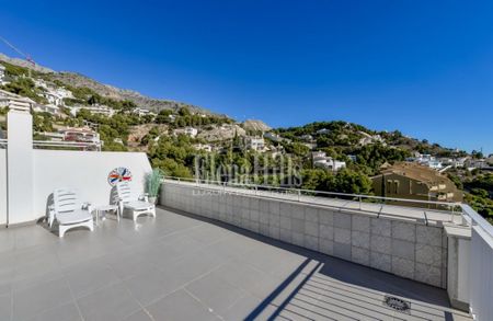 A spacious and modern apartment in Altea la Vella, Alicante for short term and long term rent - Photo 3