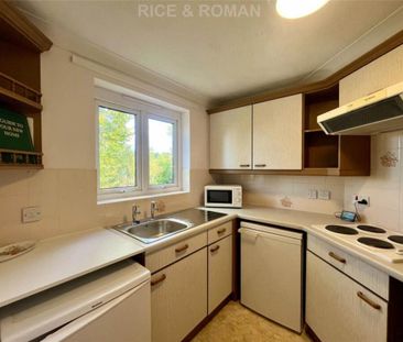 1 bedroom retirement property to rent - Photo 4