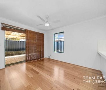 Low Maintenance 3 Bedroom Villa! - Photo 2