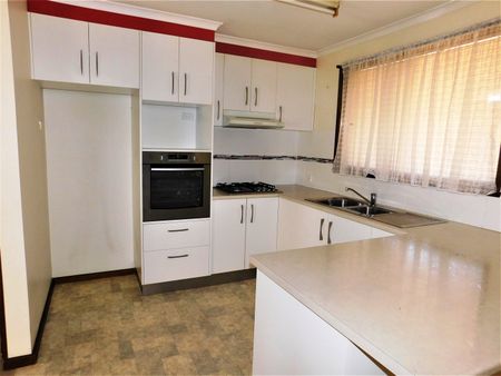 2/14 Wirilda Close, Wodonga VIC 3690 - Apartment For Rent | Domain - Photo 5