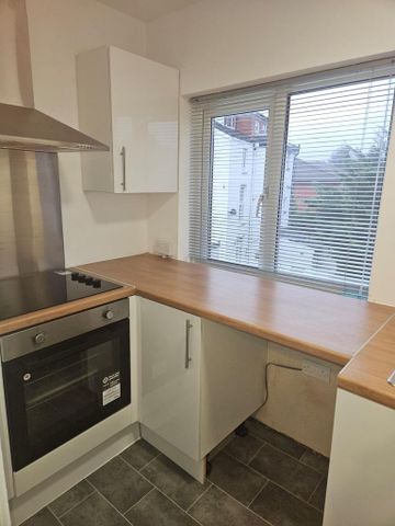 Studio to rent - Photo 3