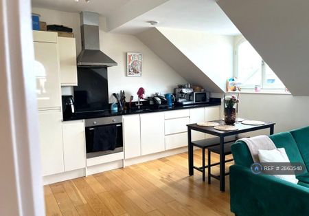 1 bedroom flat to rent - Photo 3