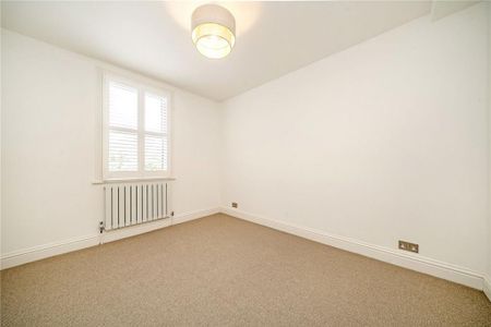 4 bedroom terraced house to rent - Photo 3