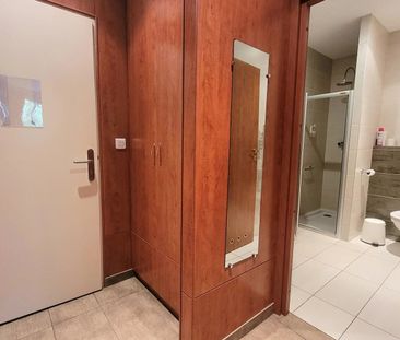 Location Appartement 1 pièce 31m² CANNES 06400 - Photo 2