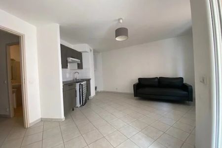 NICE RIQUIER Studio avec terrasse - Photo 2