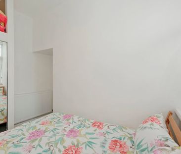 Flat 2, 8 Pitstruan Place, AB10 6PR, Aberdeen - Photo 6