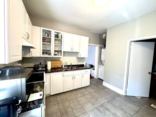 For Lease - 108 Birch Avenue Unit# 1, Hamilton, Ontario - Photo 1