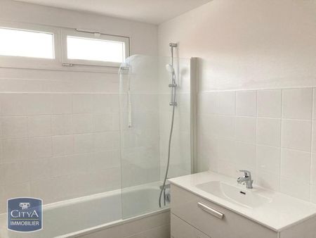Location Appartement 4 pièces 77m² LYS LEZ LANNOY 59390 - Photo 3