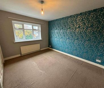 Clayton Rise, Keighley, BD20 - Photo 2