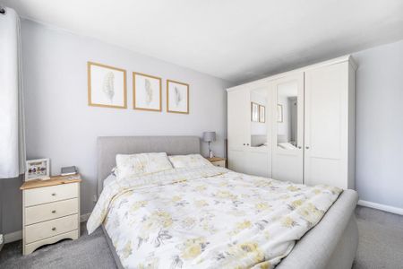 3 bedroom link detached house to rent - Photo 2