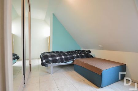 Dakappartement met terras te huur op centrale locatie in Ieper - Photo 2