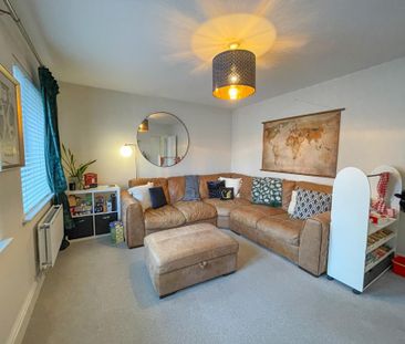 3 bedroom detached house to rent - Photo 4