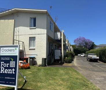 Nice and tidy great location - Photo 5