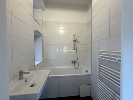 WOHNEN IN EINEM SEHR SCHÖNEN ALTBAU ! - Foto 5