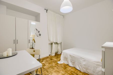 Calle de Lope de Rueda, Madrid, Community of Madrid 28009 - Photo 4