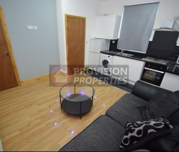 2 Bedroom Houses and Flats to Rent in Hyde Park - Photo 2