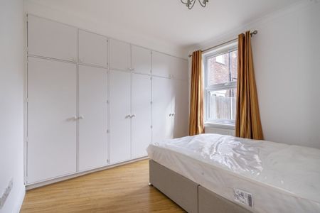 3 bedroom flat to rent - Photo 5