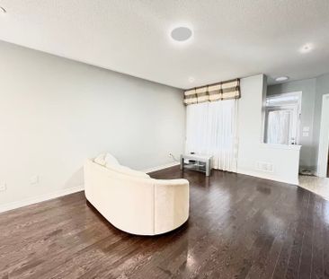 For Lease - 254 Cornell Centre Boulevard, Markham, Ontario - Photo 1