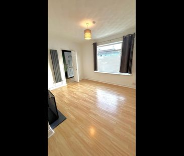 2 Bed Terraced House, Lowlis Close, BS10 - Photo 4