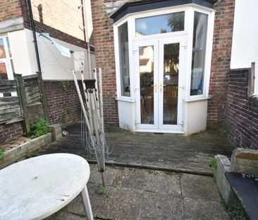 4 bedroom terraced house to rent - Photo 1