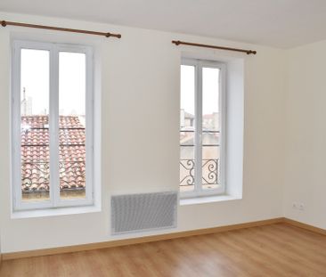 Location Appartement 2 pièces 47m² NARBONNE 11100 - Photo 1