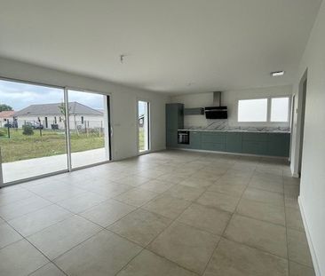 Location Maison 4 pièces 103m² THEZE 64450 - Photo 3