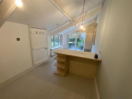 1 bedroom detached house to rent - Photo 3