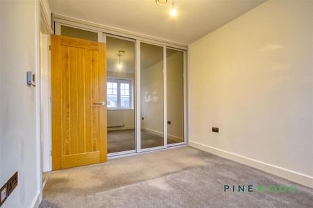 3 bedroom terraced house to rent - Photo 3