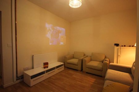 Range Street - Photo 3