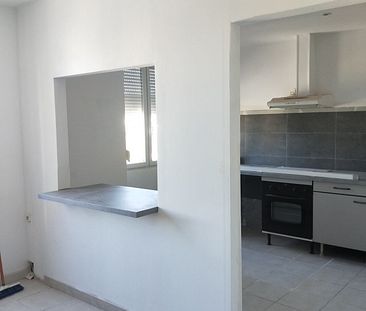 Appartement 2 pièces 40m2 MARSEILLE 4EME 650 euros - Photo 1