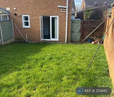 3 bedroom semi-detached house to rent - Photo 6