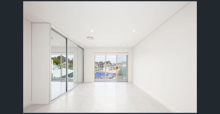 12 Bunt ave, Greenacre, NSW 2190 - Photo 3