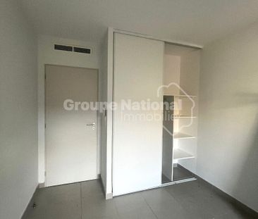A LOUER - CHATEAURENARD - Appartement T2 avec parking et terrasse., - Photo 2