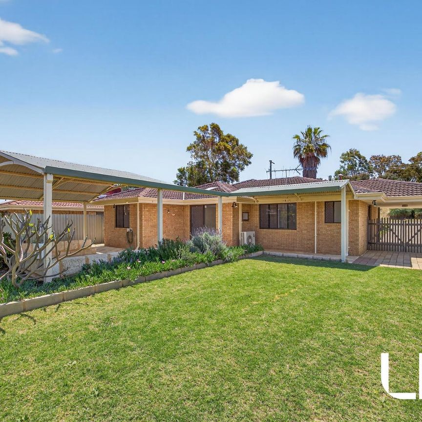 Waiting for you! - Photo 1