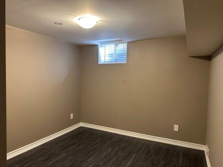 For Lease - 5215 Micmac Crescent Unit# Lower, Mississauga, Ontario - Photo 3