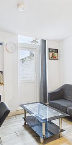 Room 1 - Photo 4