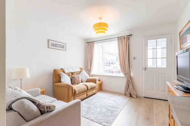 2474L - Gyle Park Gardens, Edinburgh, EH12 8NQ - Photo 1