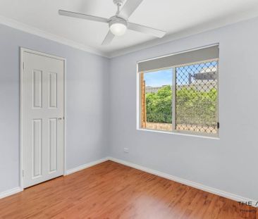 Comfort & Convenience in Queens Park - Photo 6