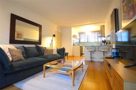 Winterfold Close, London, SW19 - Photo 5