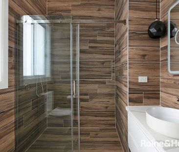 Retford Park Estate Living - Photo 1