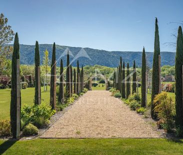 Propriété exceptionnelle au coeur du Luberon - Photo 1