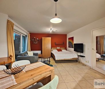 Studio - à louer - Photo 2