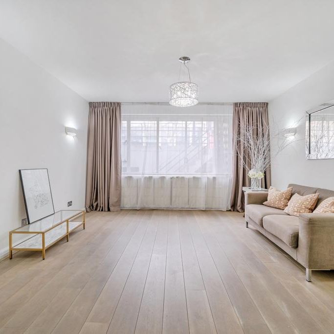 3 bedroom flat to rent - Photo 1