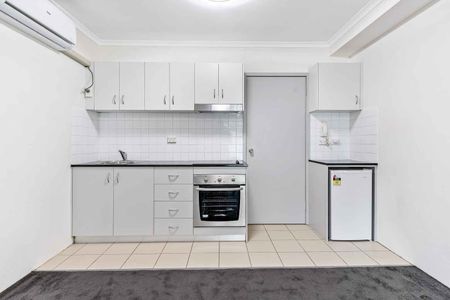 16/12-14 Enmore Road Newtown - Photo 2