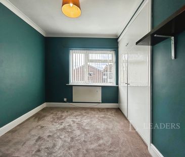 2 bedroom flat to rent Second Floor Apartment, Westhouse Court, B14 - Photo 5