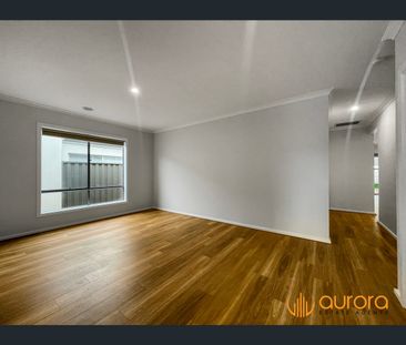 19 Silverstar Street, Pakenham, Vic 3810 - Photo 2