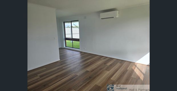 Renovated 3 Bedroom - Photo 1